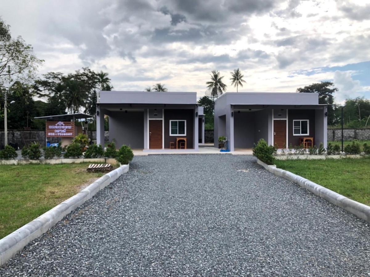 แหลมงอบเฮาส์ Laemngob House Villa Dış mekan fotoğraf